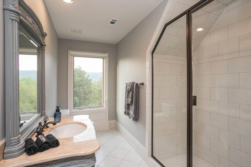Supreme Luxury For Discerning Tastes Villa Nashville Exterior photo