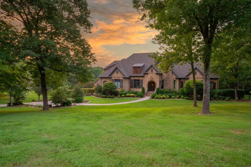 Supreme Luxury For Discerning Tastes Villa Nashville Exterior photo